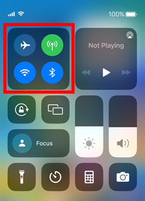 turn on airplane mode on iphone